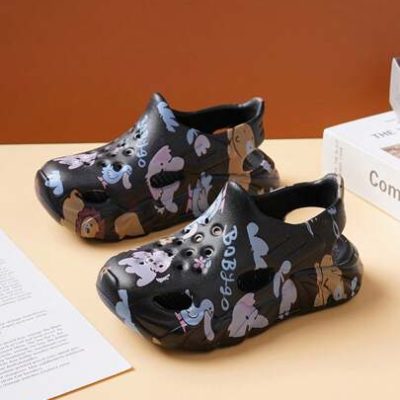 1 Pair Cartoon Letter Design Anti-Slip Soft EVA Sandals, Cute Hollow Shoes For Boys And Girls, Suitable For Summer