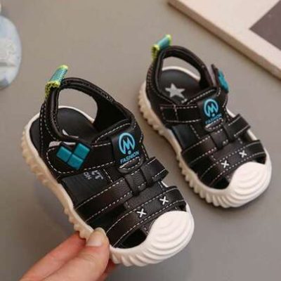 1 Pair Of New Summer Anti-Slip And Anti-Kick Closed-Toe Sandals For Toddlers