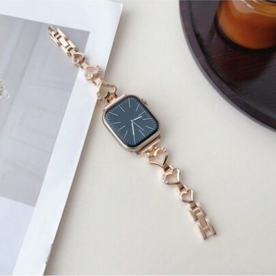 1pc Ladies” Heart Shaped Zinc Alloy Strap With Diamond Fit For 38/40/41/42/44/45/49mm Apple Watch Ultra/SE/8/7/6/5/4/3/2/1