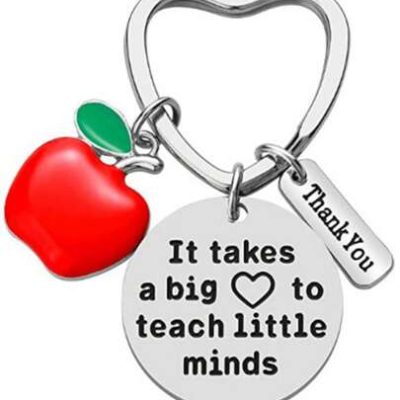 1pc Unisex ‘A Great Teacher Is Hard To Find’ Heart-Shaped Keychain With Apple Pendant Gift To Express Gratitude To Teachers Car Accessaries Women…