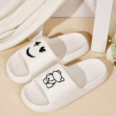 A Pair Of Cute Cartoon Girl Slippers For Teenagers Feels Like Stepping On Poop, Suitable For Indoor And Outdoor Use, Comfortable Children Beach…