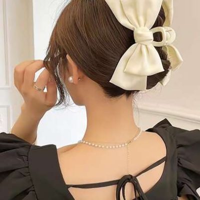 Bow Decor Hair Claw