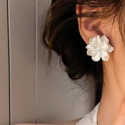 Flower Design Stud Earrings