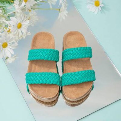 Girl Fashionable Woven Flat Outdoor Slippers