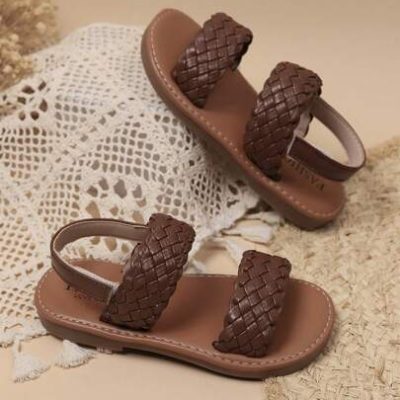 Girls” Summer Fashionable Flat Sandals With Weaved Straps Design And Comfortable Beach Sandals