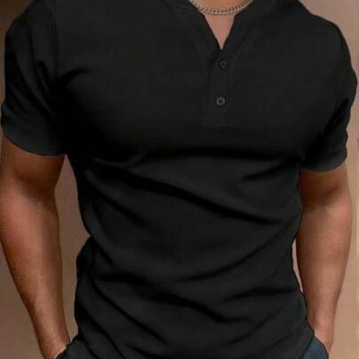 Manfinity Homme Men Solid Notched Neck Tee