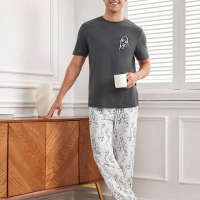Men’s Casual And Comfortable Homewear Set With Portrait Print