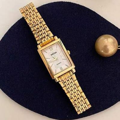 New Arrival Square Casual Simple Atmosphere Steel Strap Gold Dial Women’s Wristwatch
