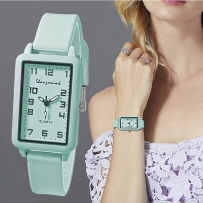 One Ladies Cute Small Simple Elegant Fashionable Rectangular Watch Case Silicone Band Quartz Wristwatch For Sports And Casual Wear