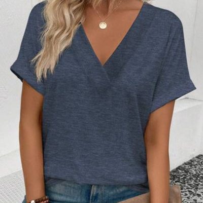 SHEIN LUNE Solid Color V-Neck Batwing Sleeve T-Shirt