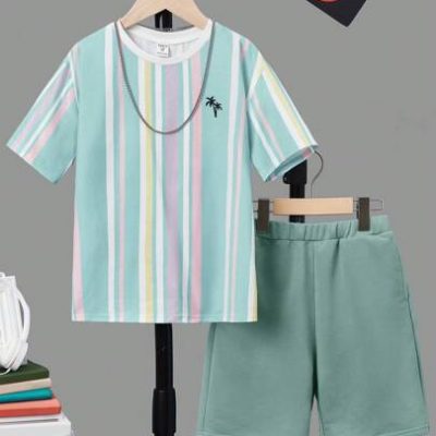 SHEIN Tween Boys’ Playful Vacation Style Short Sleeve T-Shirt And Shorts