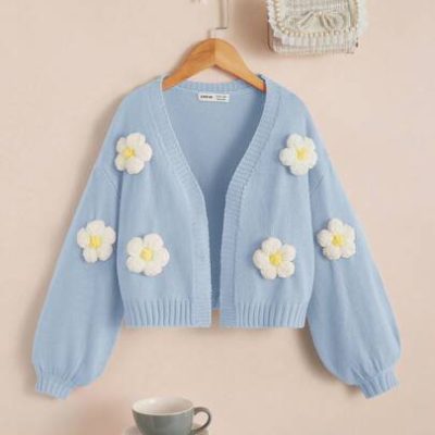 SHEIN Tween Girl Stereo Flower Drop Shoulder Lantern Sleeve Cardigan