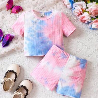 SHEIN Young Girl Knitted Tie Dye Loose Fit Short Sleeve Top And Shorts Outfits Set