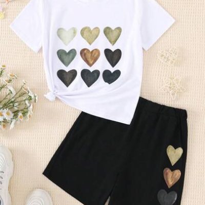 Tween Girl 2-Piece Outdoor Outfit, Heart Printed Short Sleeve Top And Shorts, Summer Fashionable And Simple For Outgoing