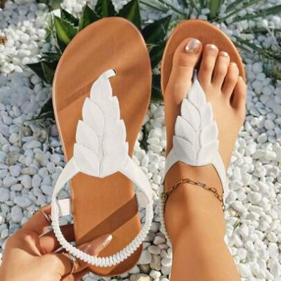 Women Fashionable And Casual Vacation Style White Flat Sandals With Round Toe, PU Leaf Straps, Back Zipper, Roman Ankle Straps, Toe Clips And…